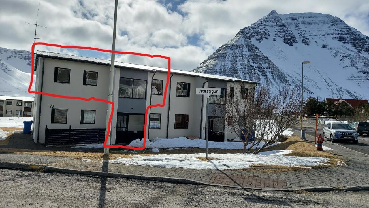 Apartment With Amazing Mountain View Bolungarvík Eksteriør bilde